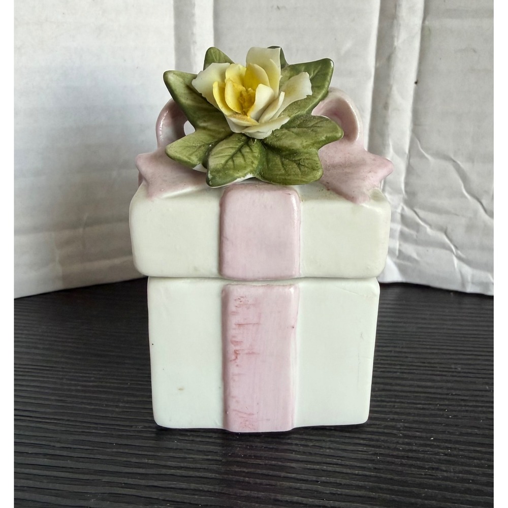 Lefton China Hand Painted Porcelain Gift Box Trinket Dish Pink Yellow Rose 1681